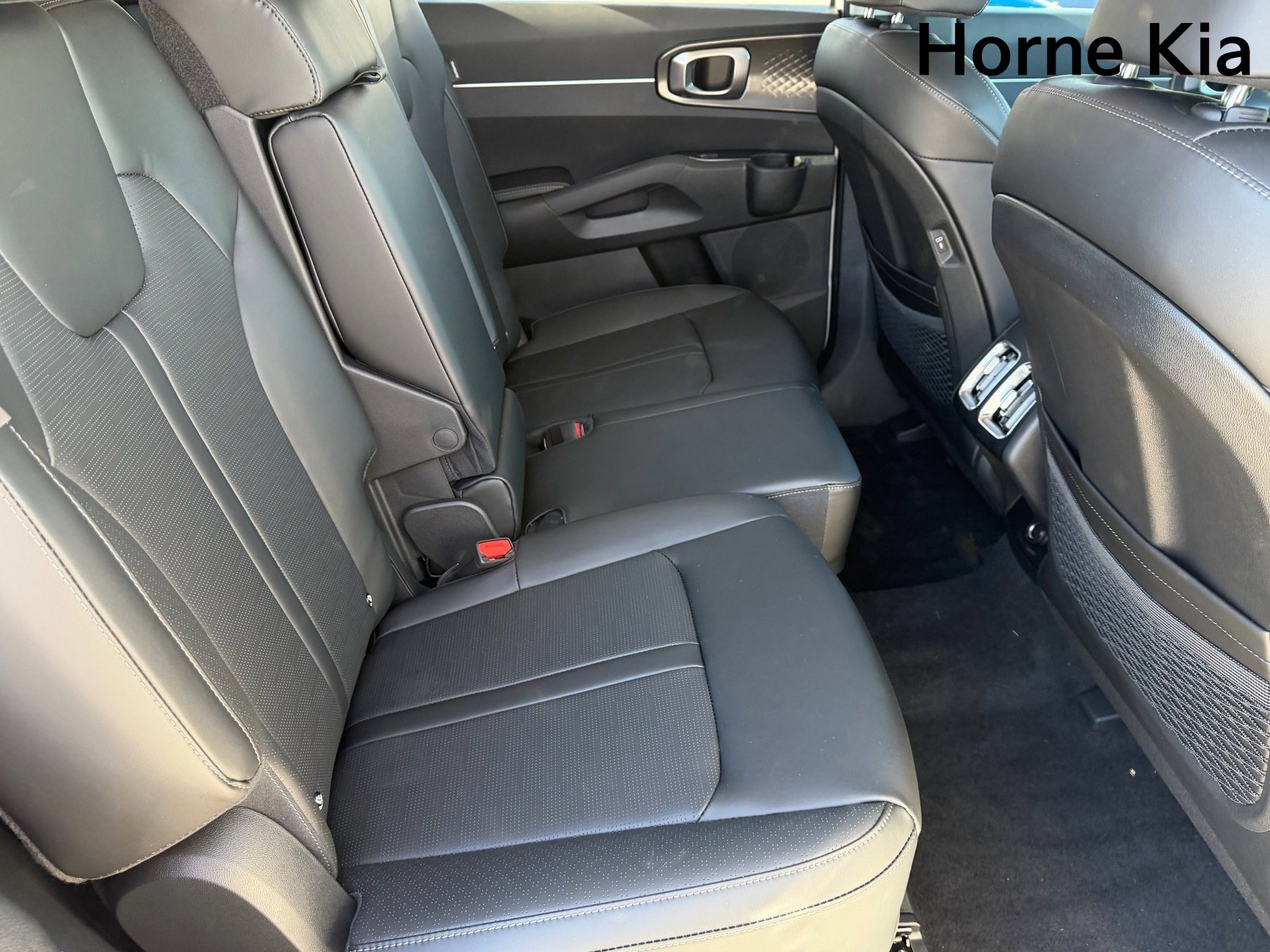 New 2026 Kia Sorento S image 13