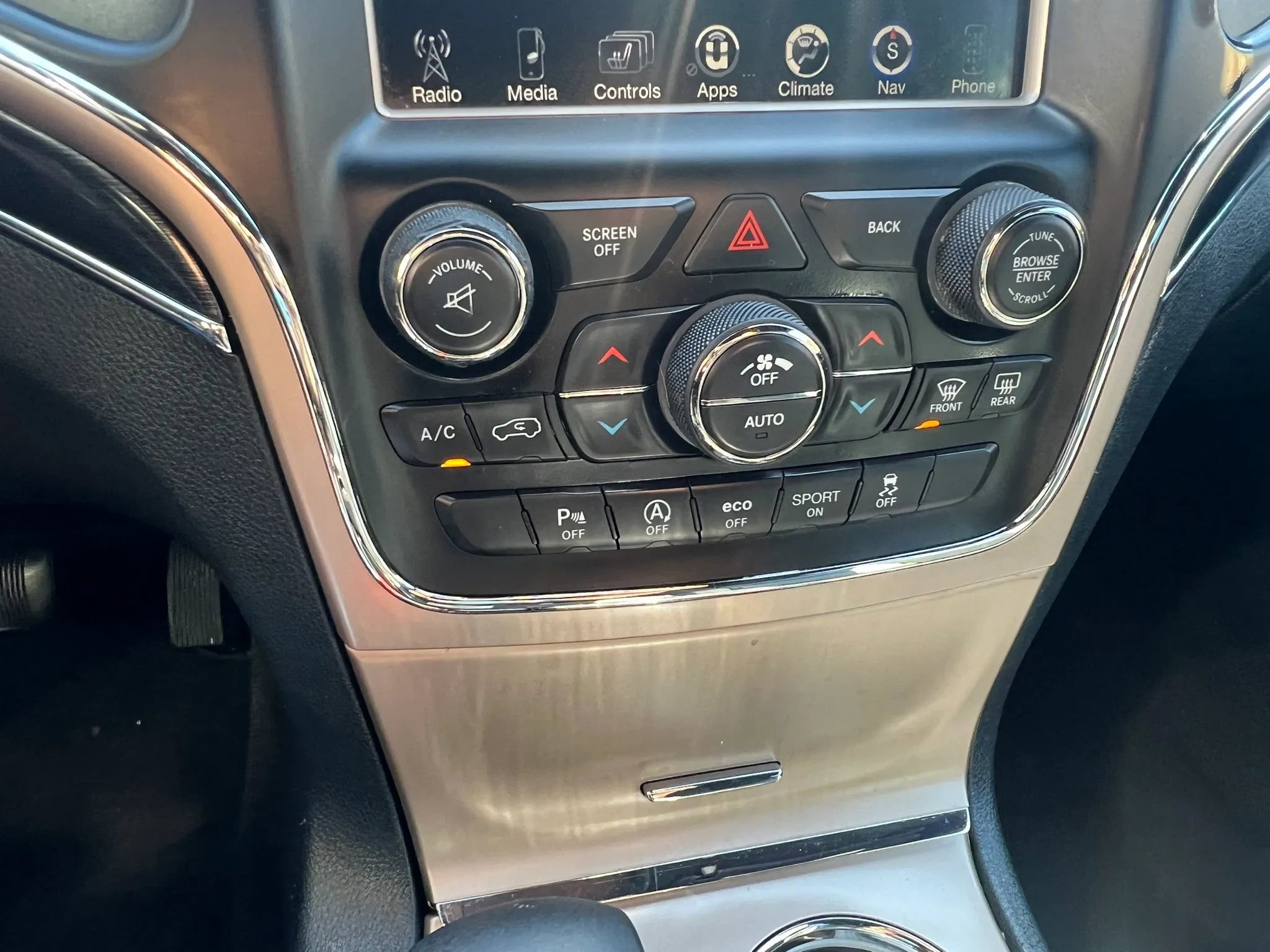 Used 2016 Jeep Grand Cherokee Limited 75th Anniversary AWD/4WD image 24
