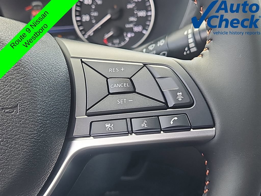 New 2025 Nissan Sentra SR FWD image 10