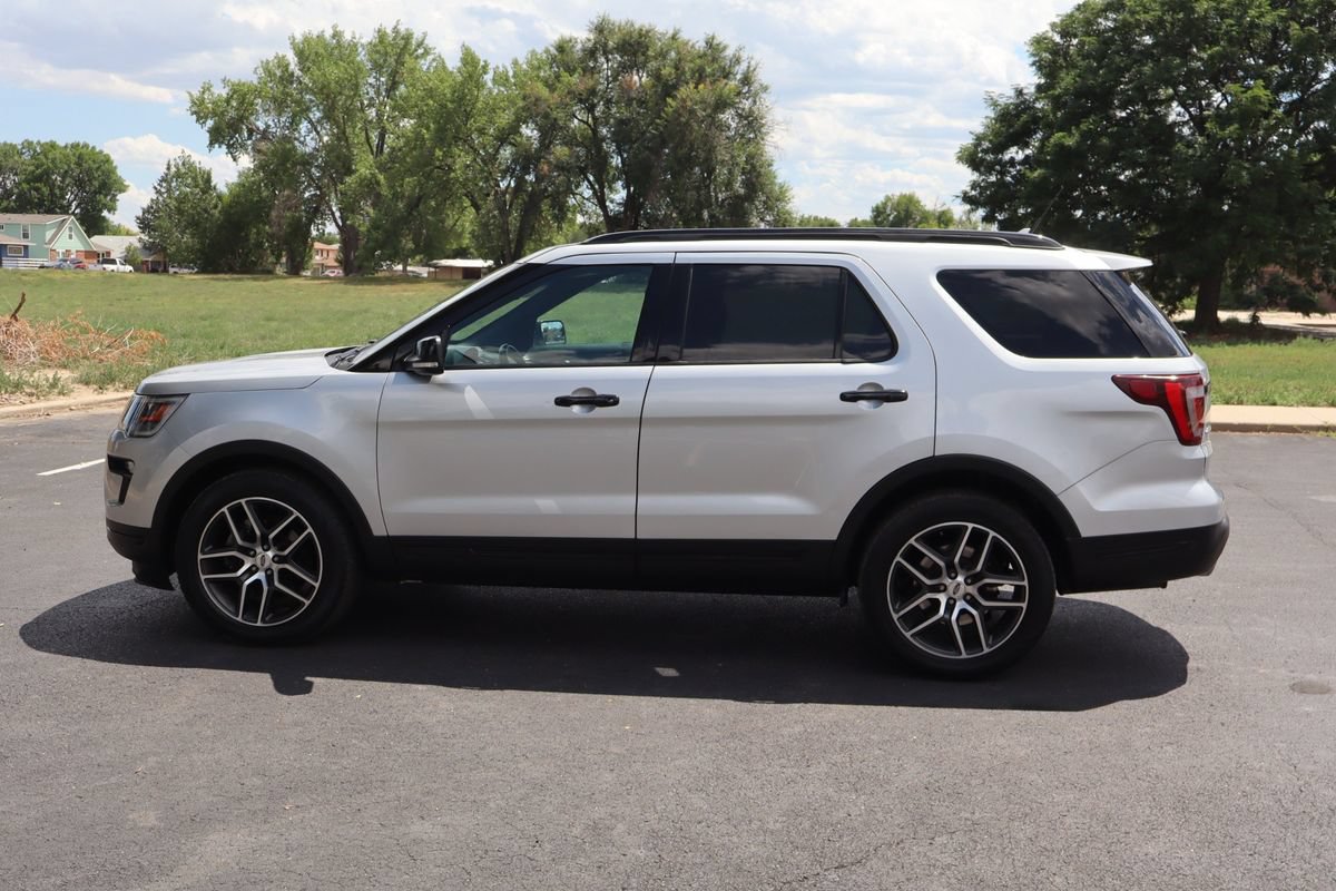 Used 2019 Ford Explorer Sport AWD/4WD image 9