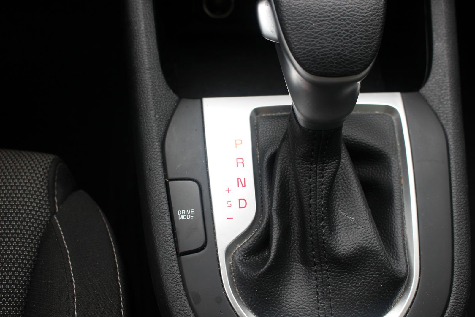 Certified 2024 Kia Forte LXS FWD image 30