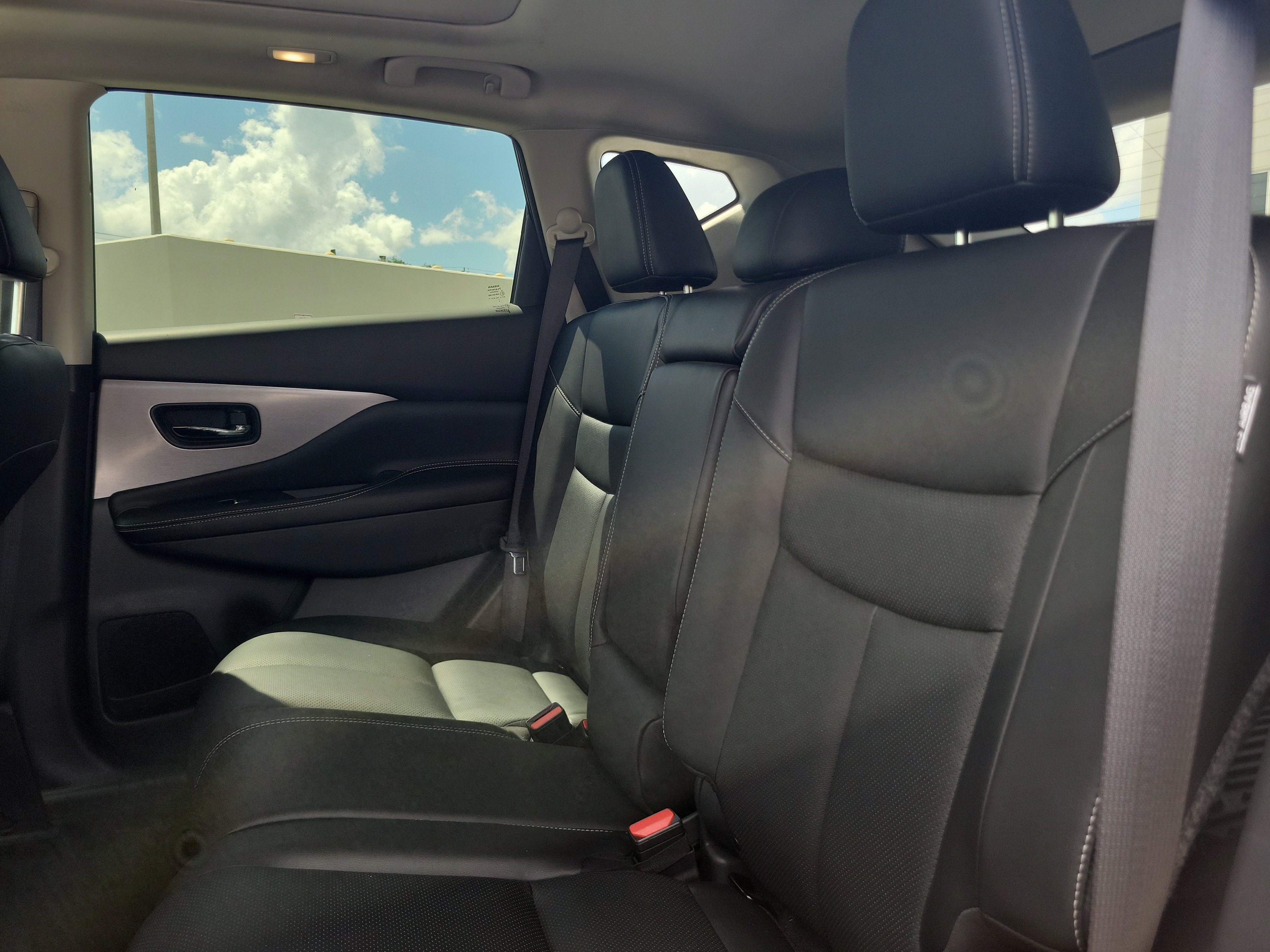 Used 2023 Nissan Murano SL w/ SL Moonroof Package FWD image 15
