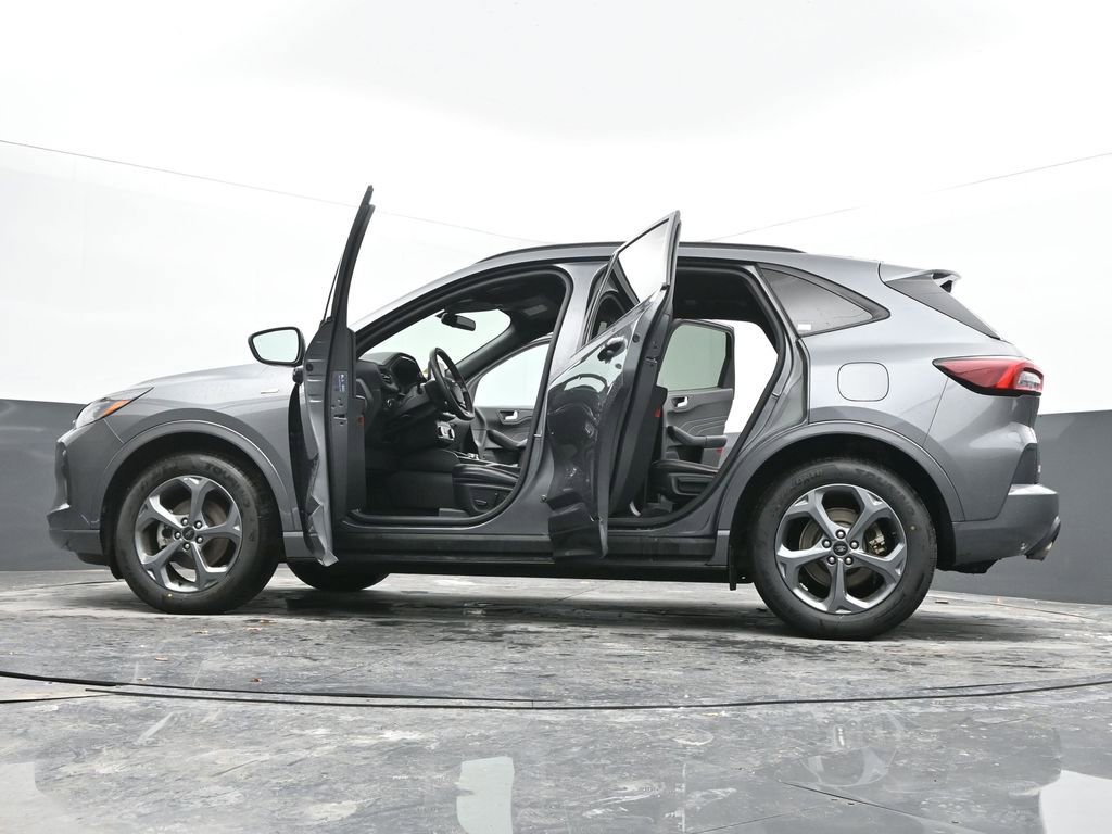 Used 2024 Ford Escape ST-Line image 89