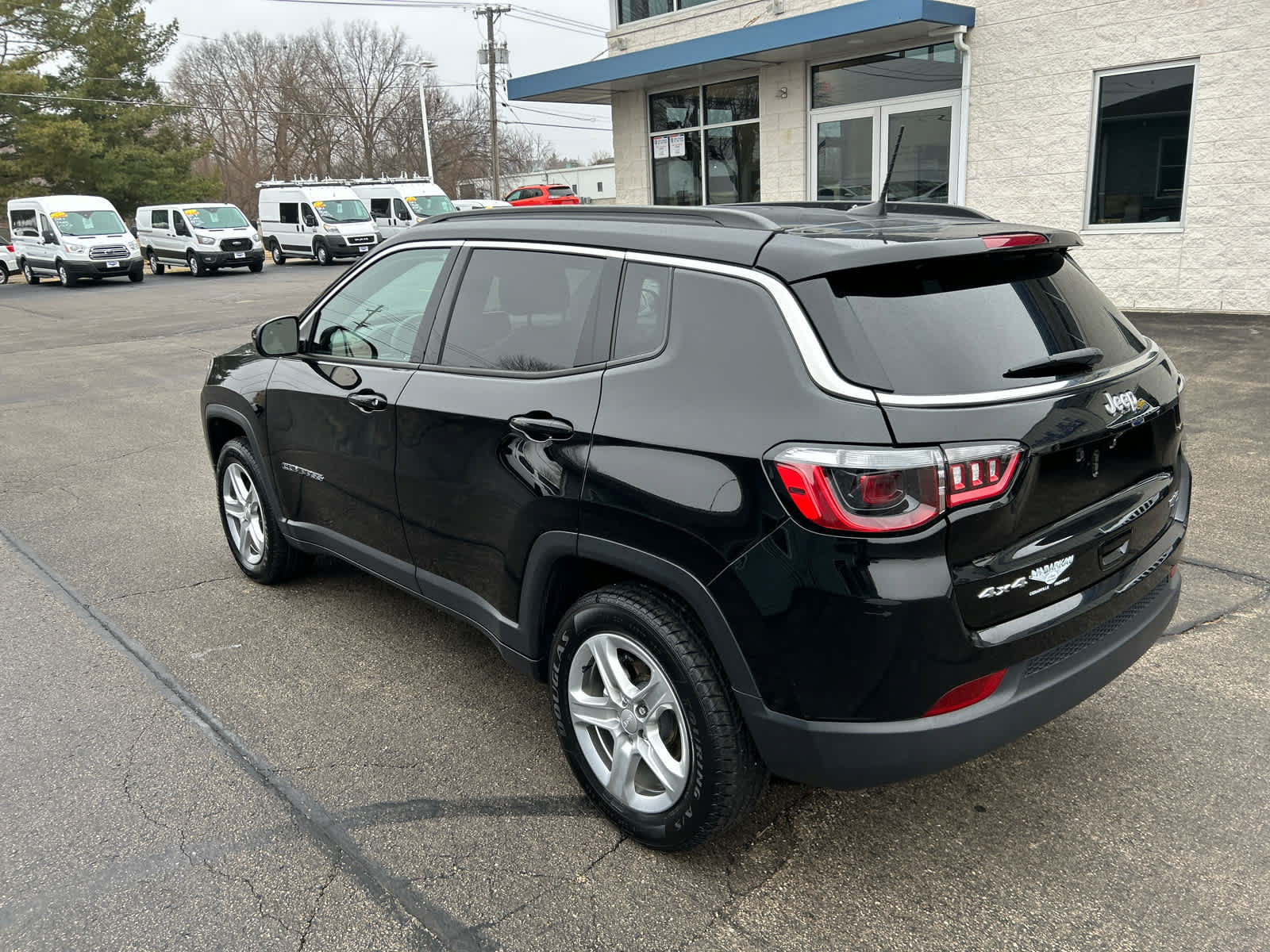 Used 2023 Jeep Compass Latitude w/ Convenience Group AWD/4WD image 5