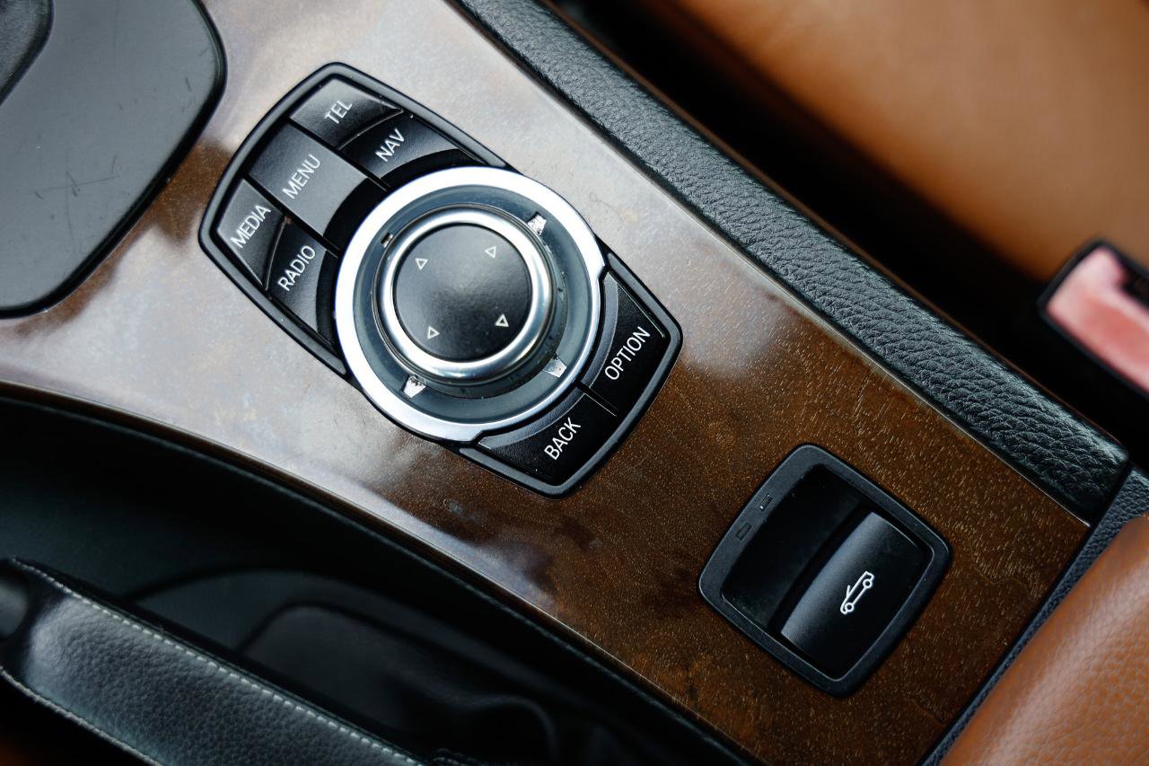 Used 2013 BMW 328i Convertible image 38