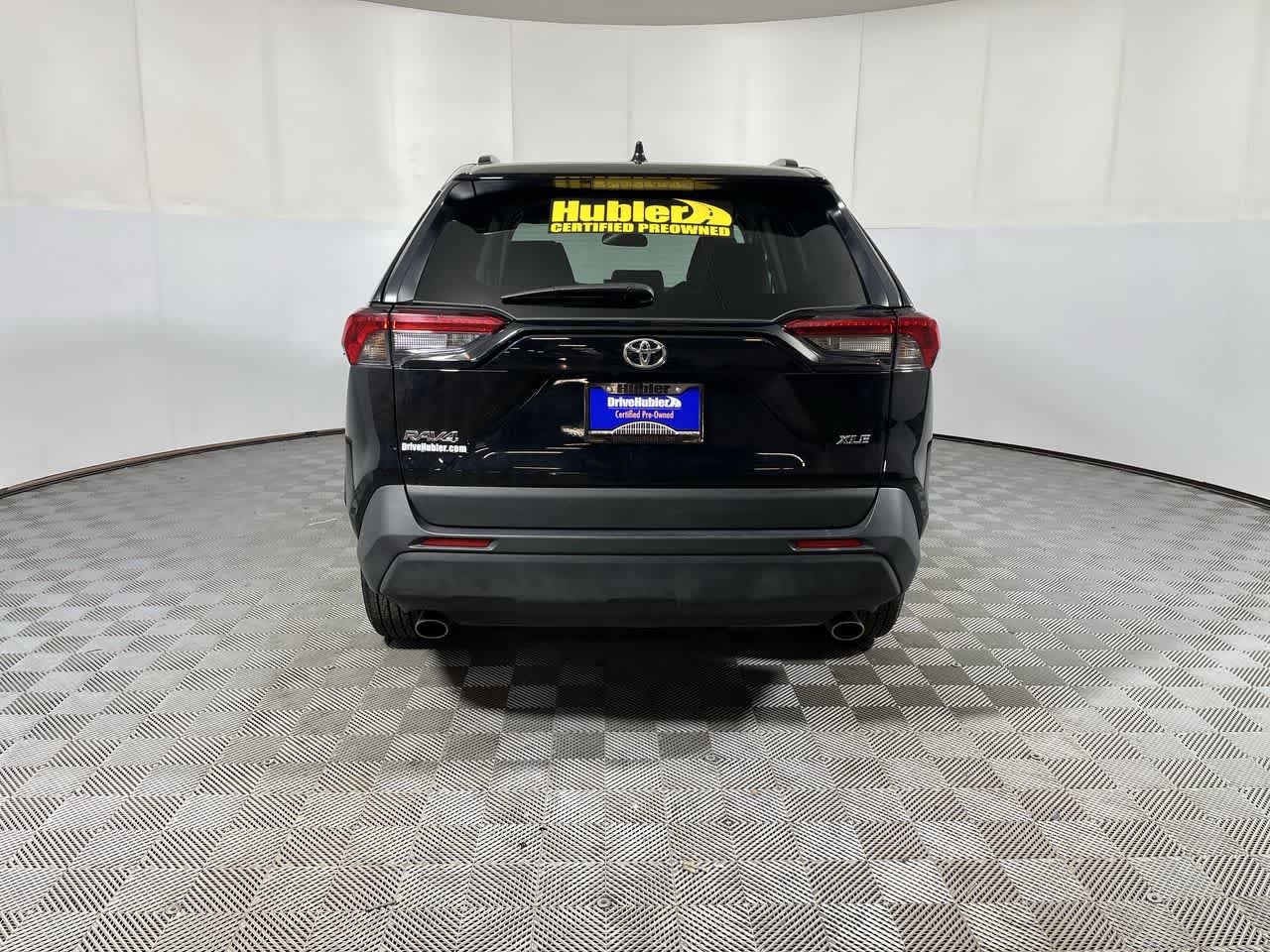 Used 2025 Toyota RAV4 XLE FWD image 7