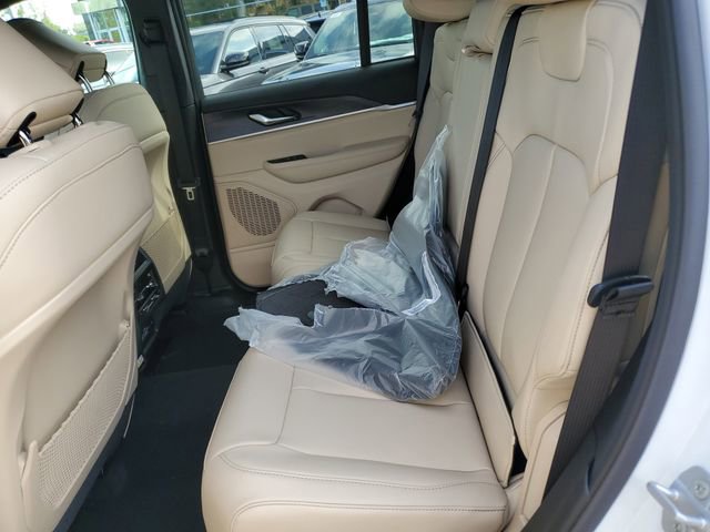New 2025 Jeep Grand Cherokee Limited image 15