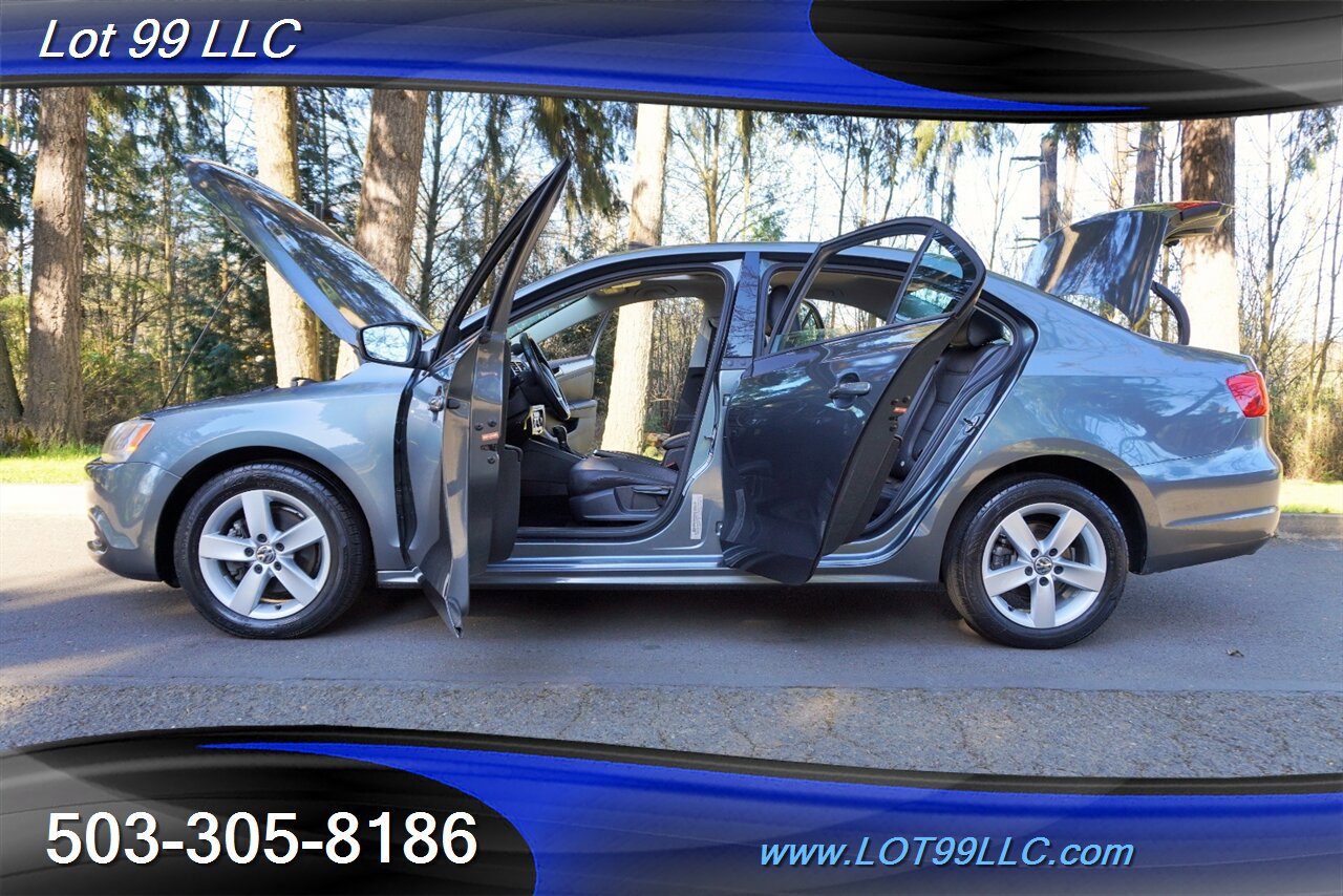 Used 2012 Volkswagen Jetta TDI FWD image 28