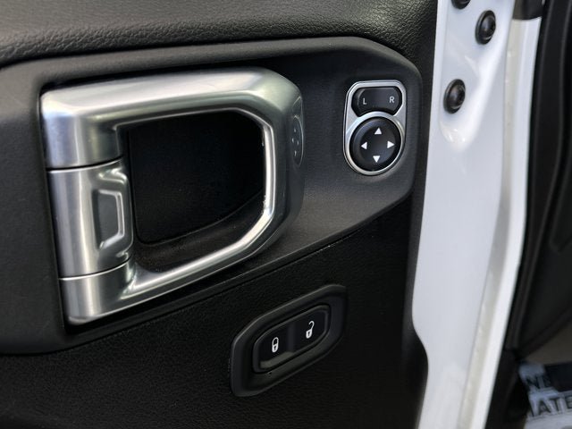 Used 2025 Jeep Wrangler Unlimited Rubicon image 10