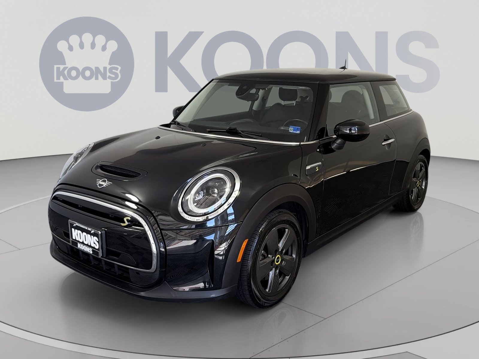 Used 2024 MINI Cooper SE FWD image 1