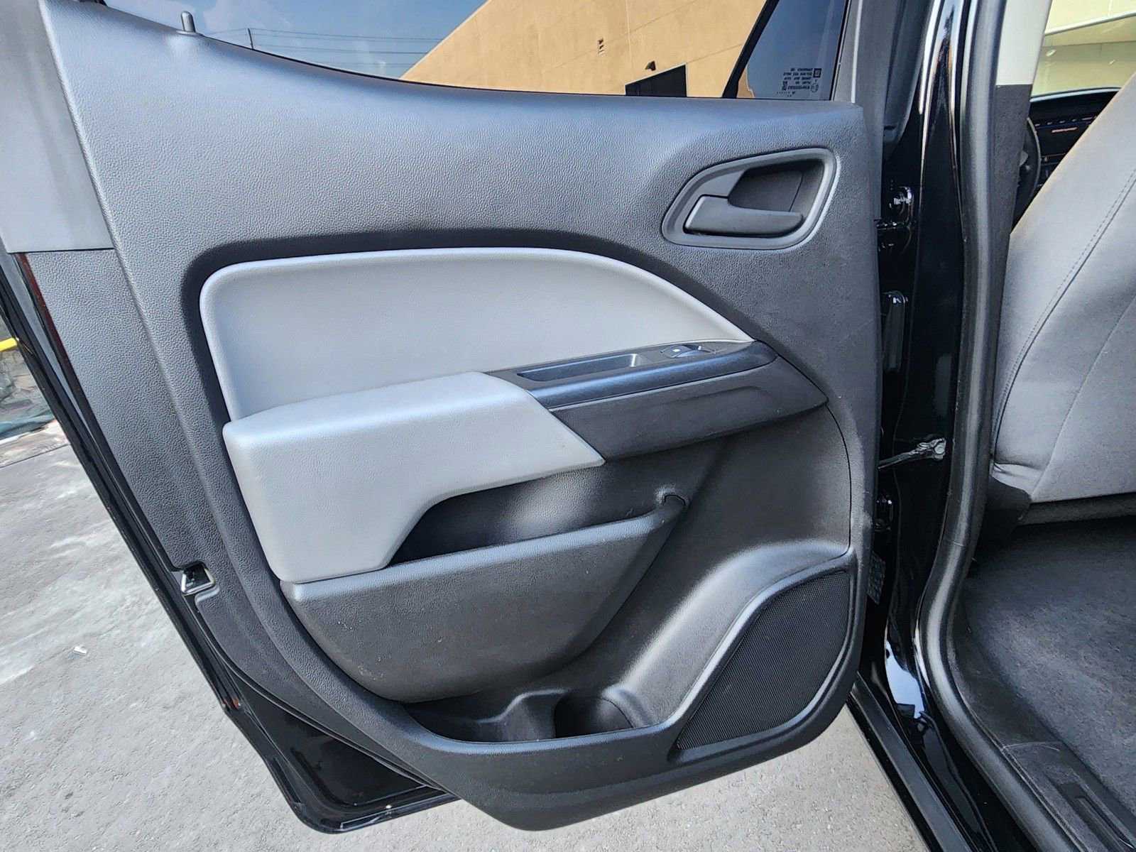 Used 2020 Chevrolet Colorado W/T w/ WT Convenience Package image 46