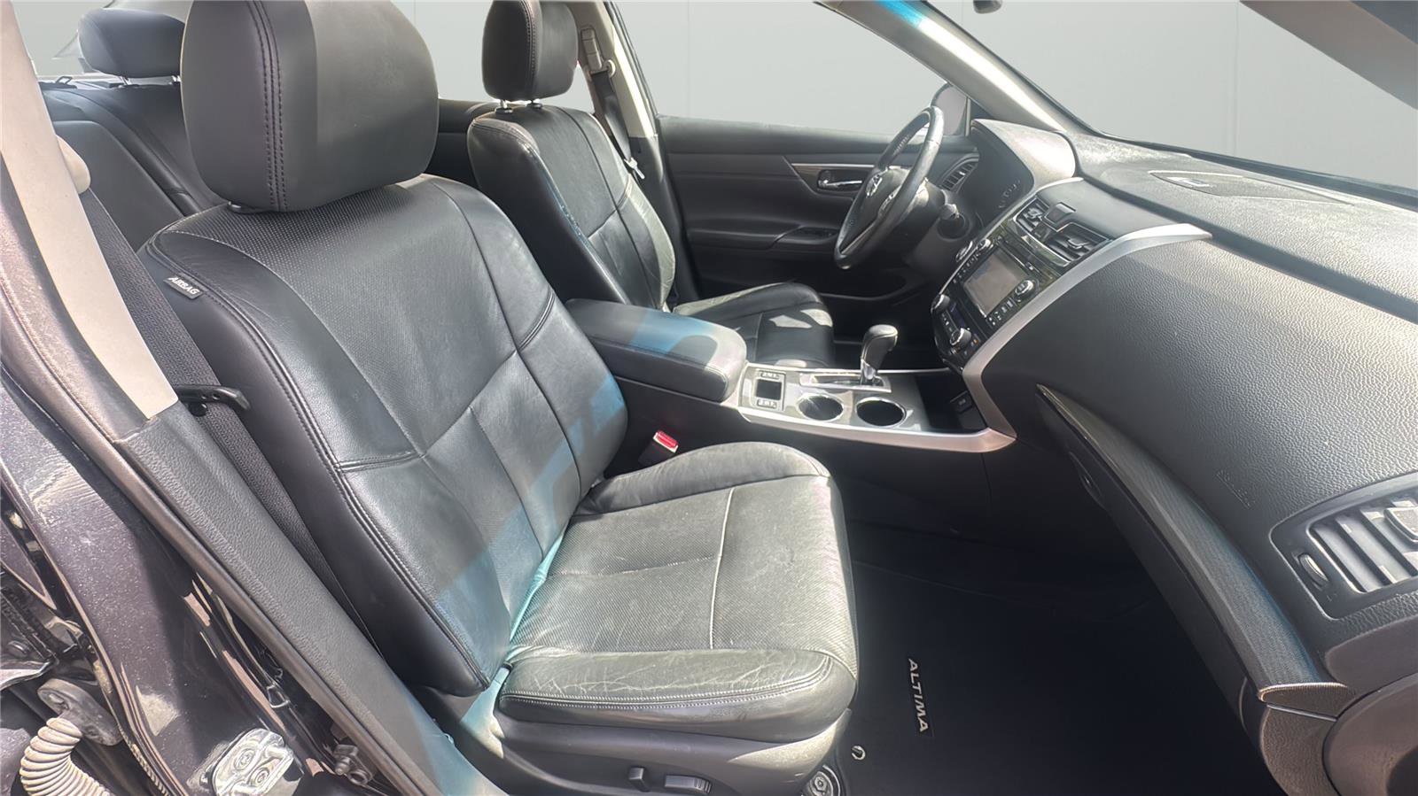 Used 2015 Nissan Altima 2.5 SL w/ Technology Package FWD image 14