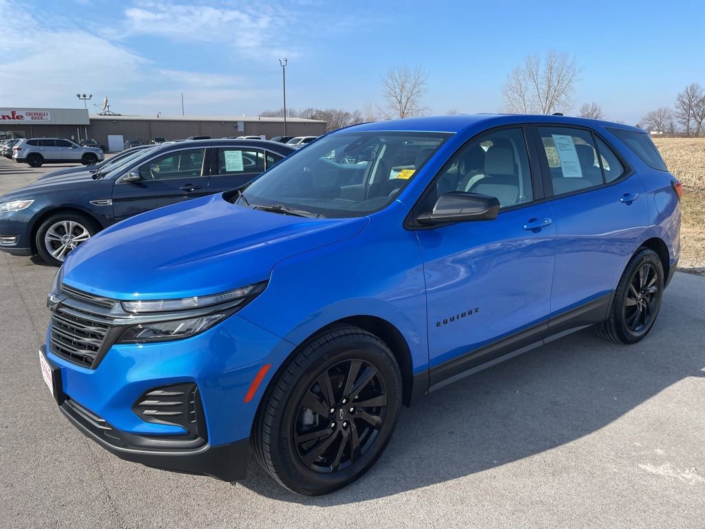 Used 2024 Chevrolet Equinox LS w/ Sport Edition image 3