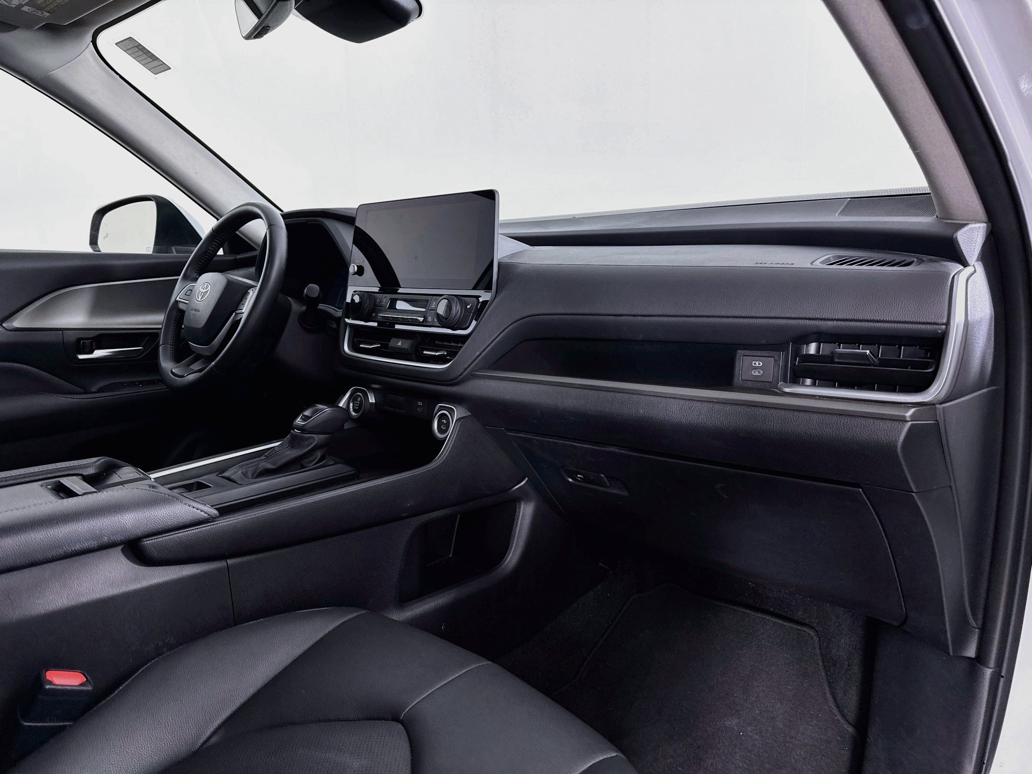 Certified 2025 Toyota Grand Highlander AWD image 31