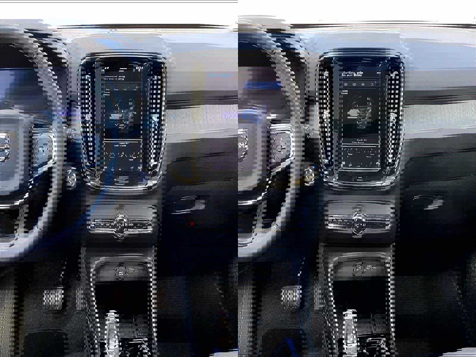 Used 2025 Volvo XC40 B5 Plus image 9