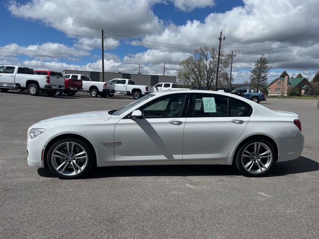 Used 2015 BMW 750i RWD image 8