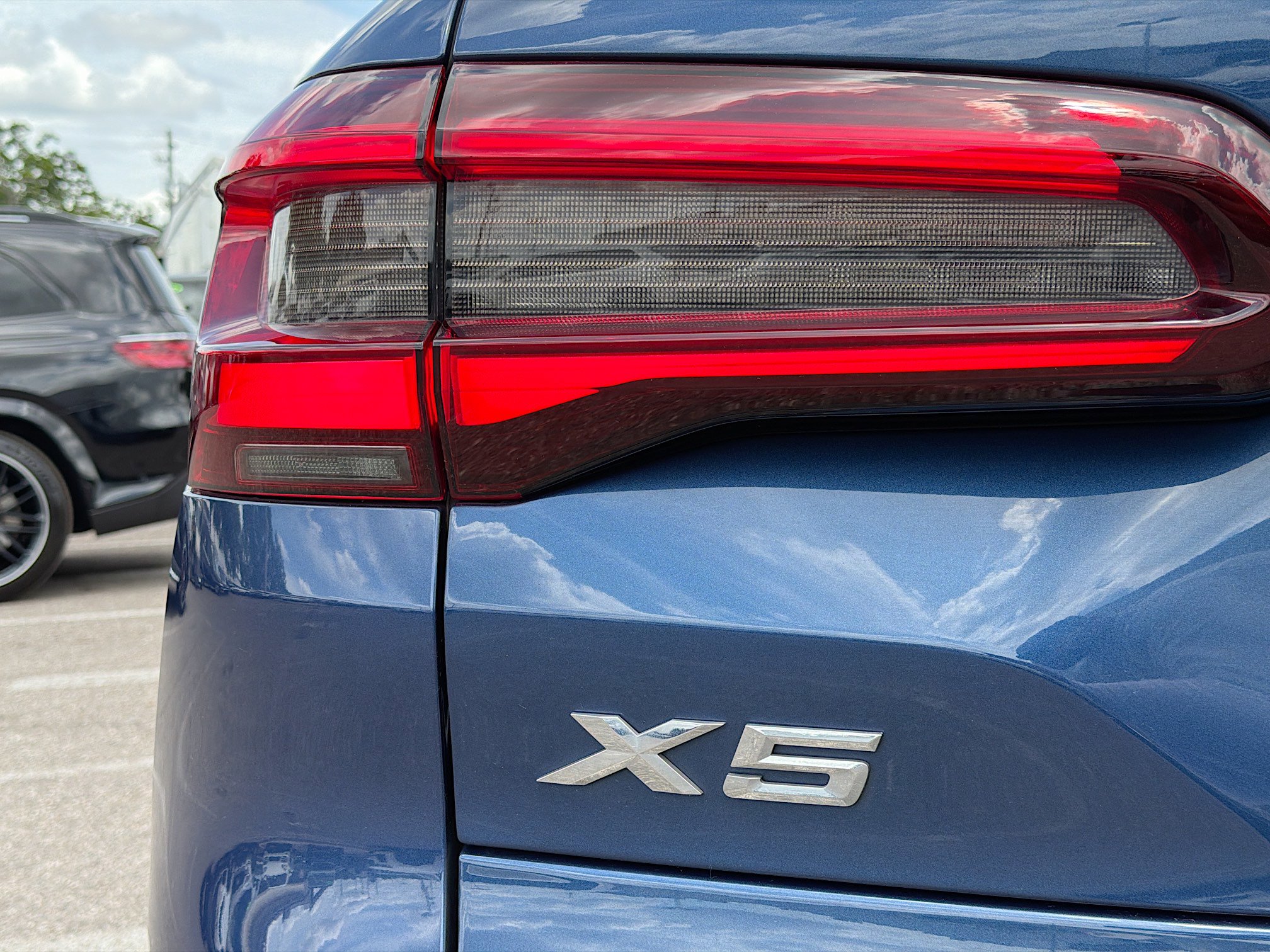 Used 2023 BMW X5 xDrive40i w/ Executive Package image 10