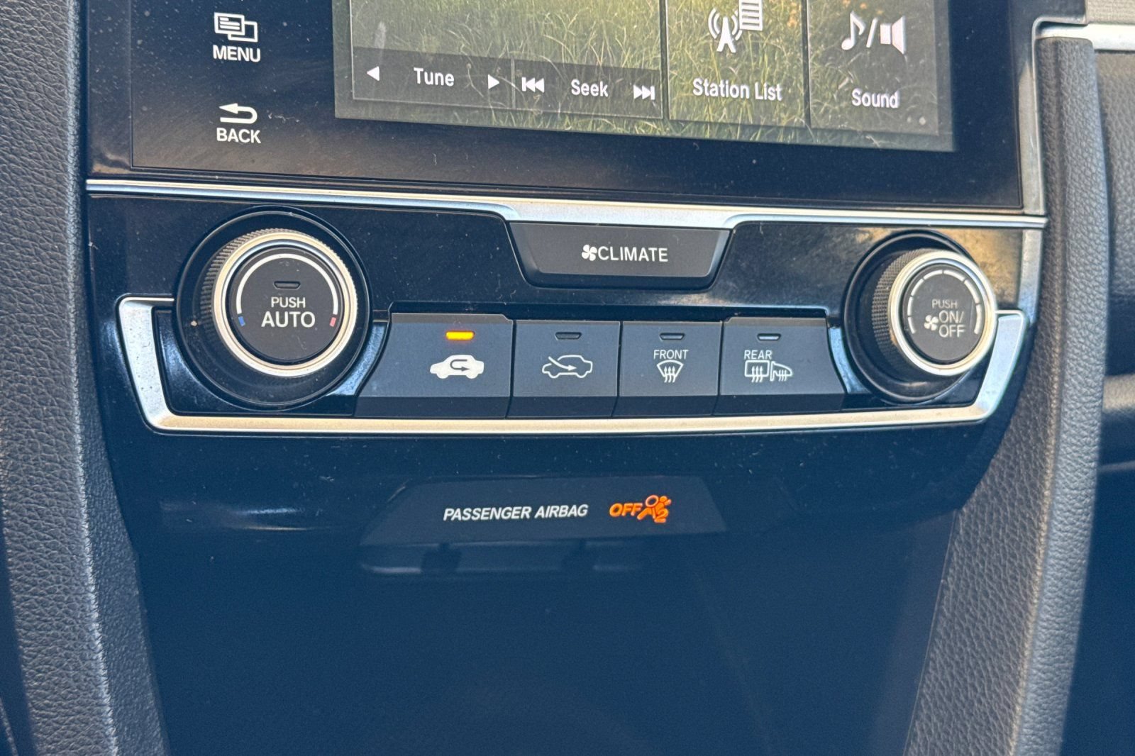 Used 2018 Honda Civic EX image 19