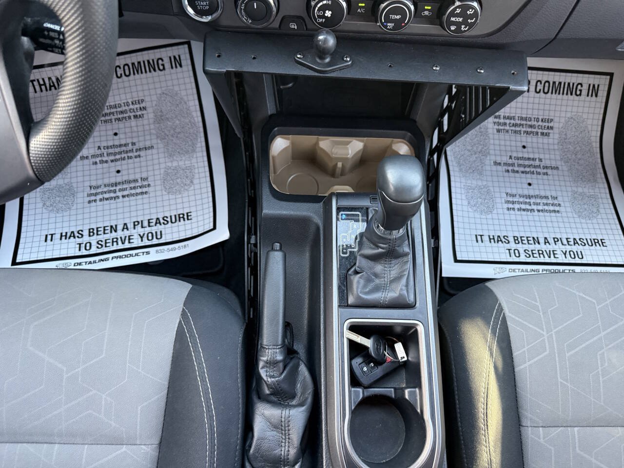 Used 2020 Toyota Tacoma TRD Off-Road AWD/4WD image 29
