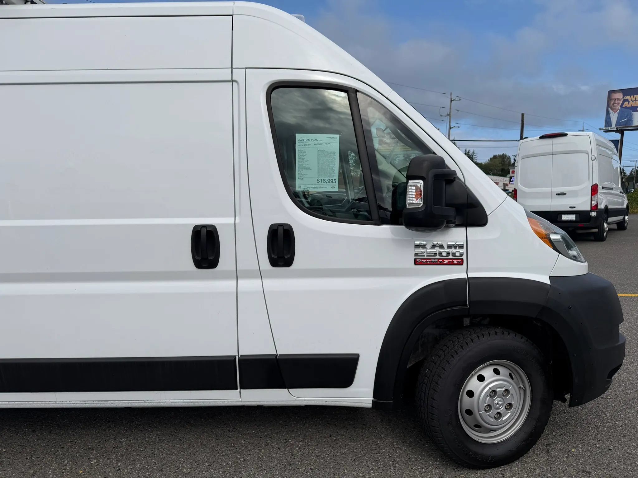 Used 2020 RAM ProMaster 2500 FWD image 4