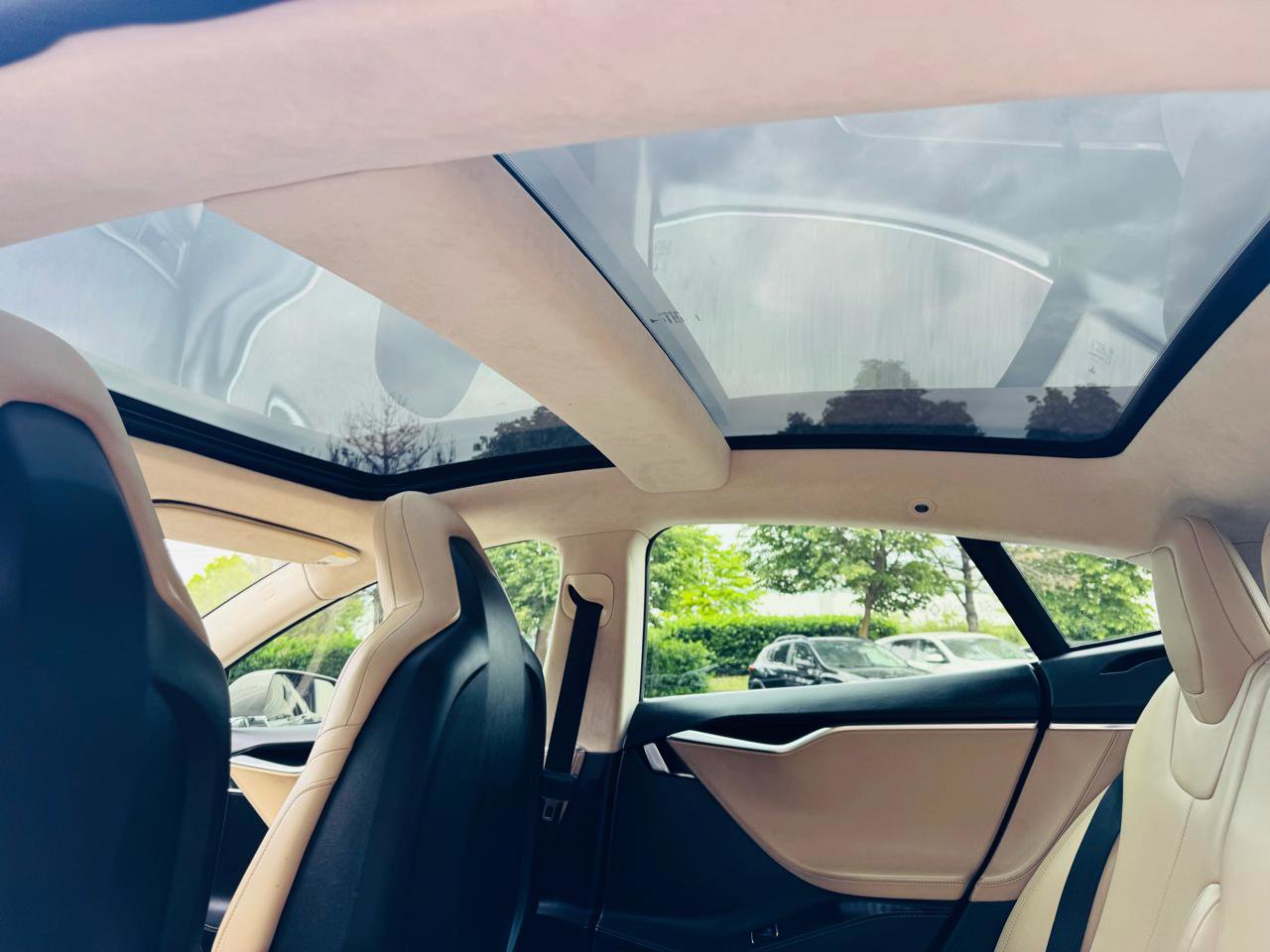Used 2015 Tesla Model S 85D AWD/4WD image 17