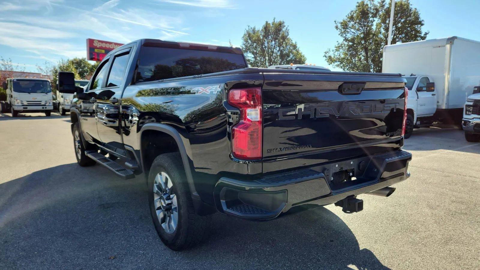 Used 2024 Chevrolet Silverado 2500 Custom w/ Custom Convenience Package image 15