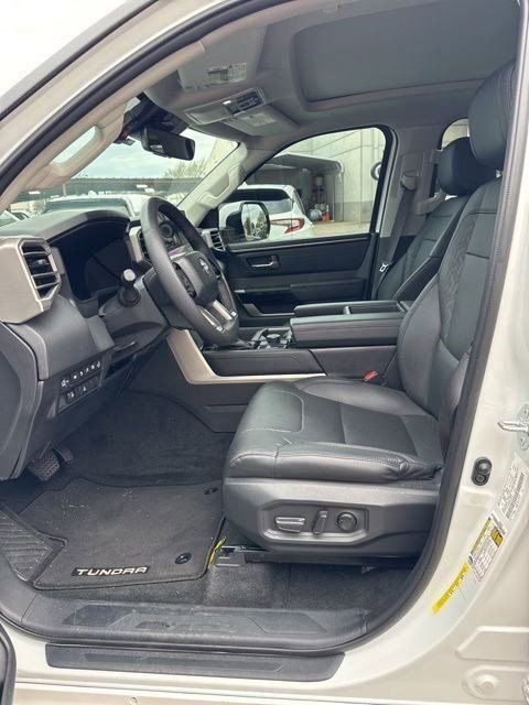 Used 2024 Toyota Tundra Limited w/ Power Package image 5