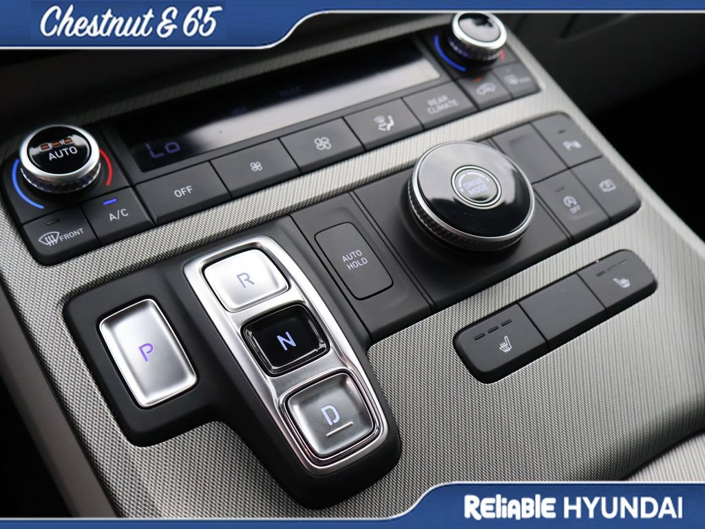 Certified 2025 Hyundai Palisade SEL FWD image 32
