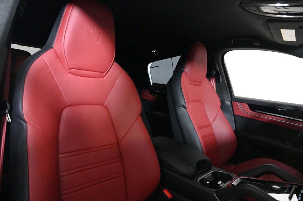 Used 2026 Porsche Cayenne Turbo GT image 19