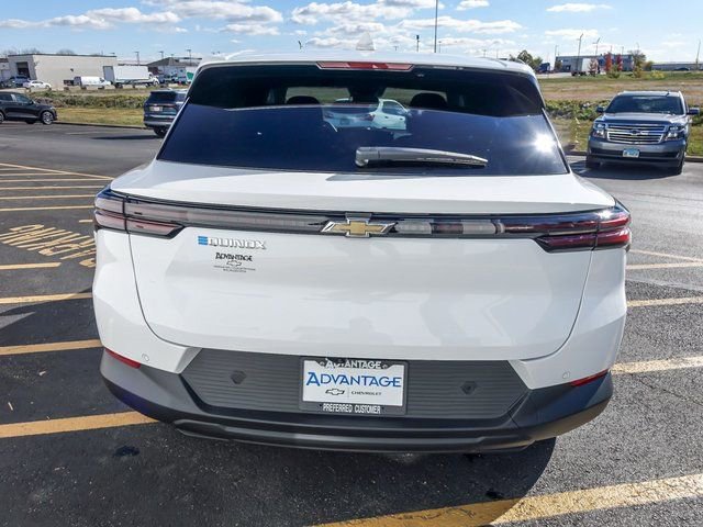 New 2026 Chevrolet Equinox EV LT image 7