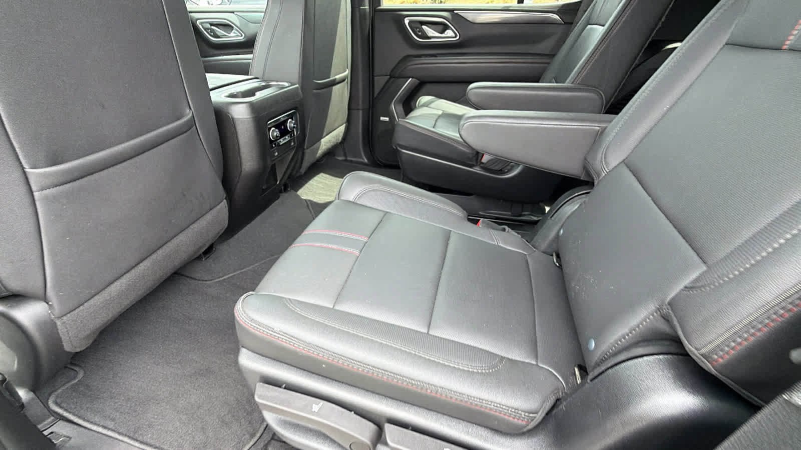 Used 2023 Chevrolet Tahoe RST w/ Luxury Package AWD/4WD image 24