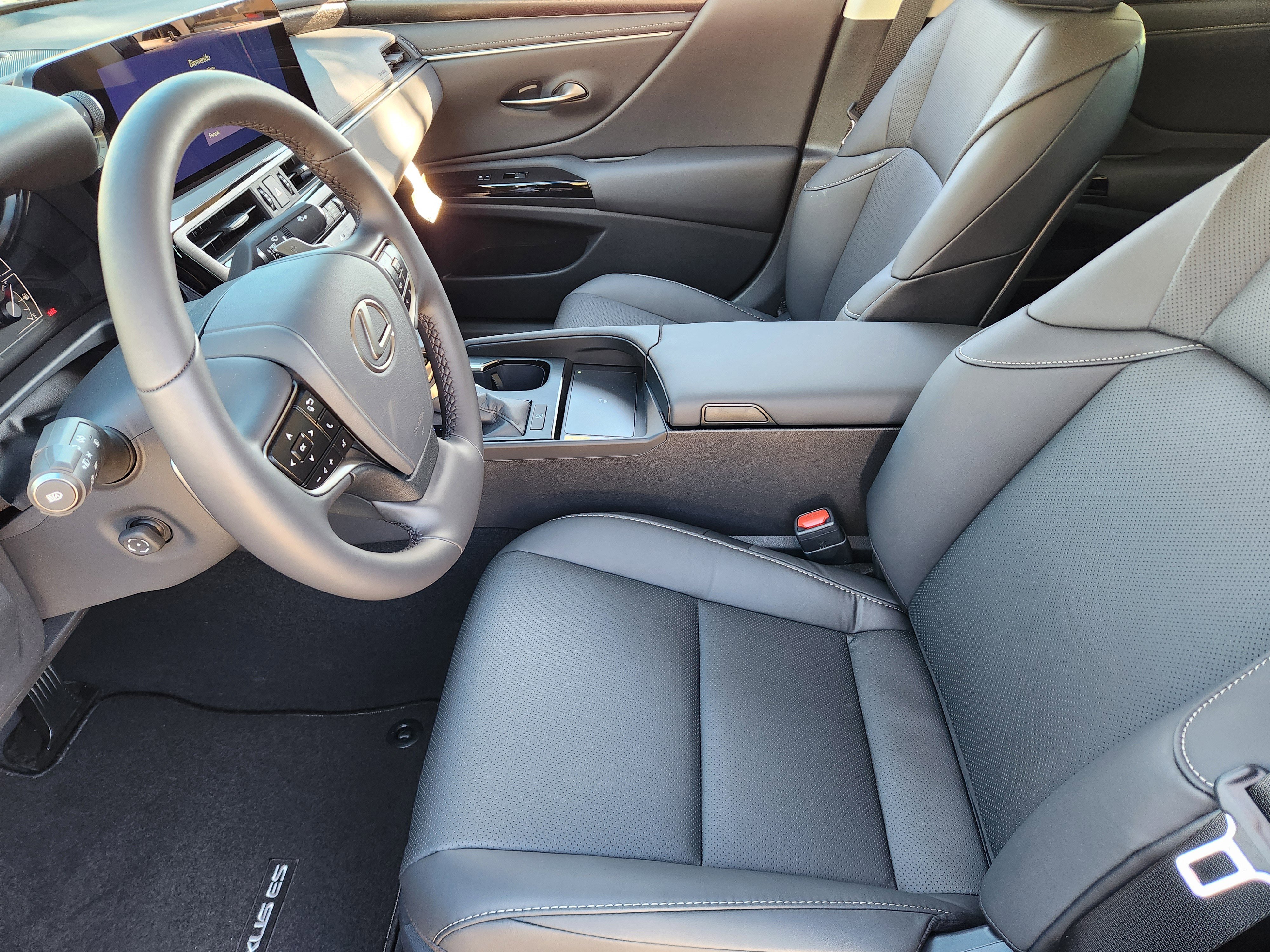 New 2025 Lexus ES 350 w/ Premium Package image 8