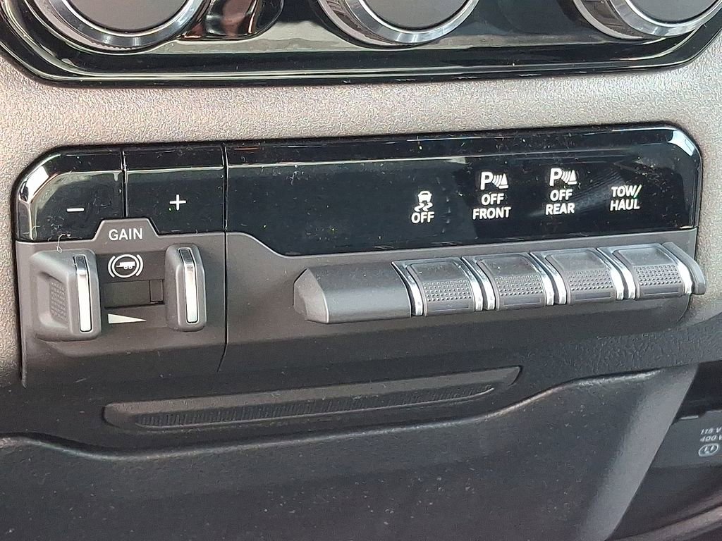 New 2026 RAM 1500 Classic Warlock AWD/4WD image 17