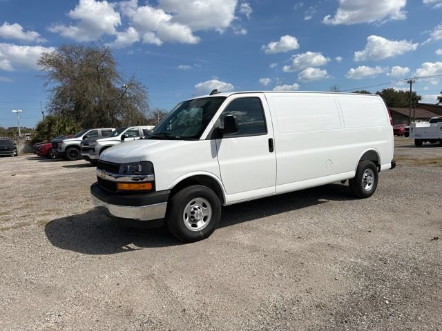 New 2026 Chevrolet Express 3500 Extended w/ Driver Convenience Package RWD video 2