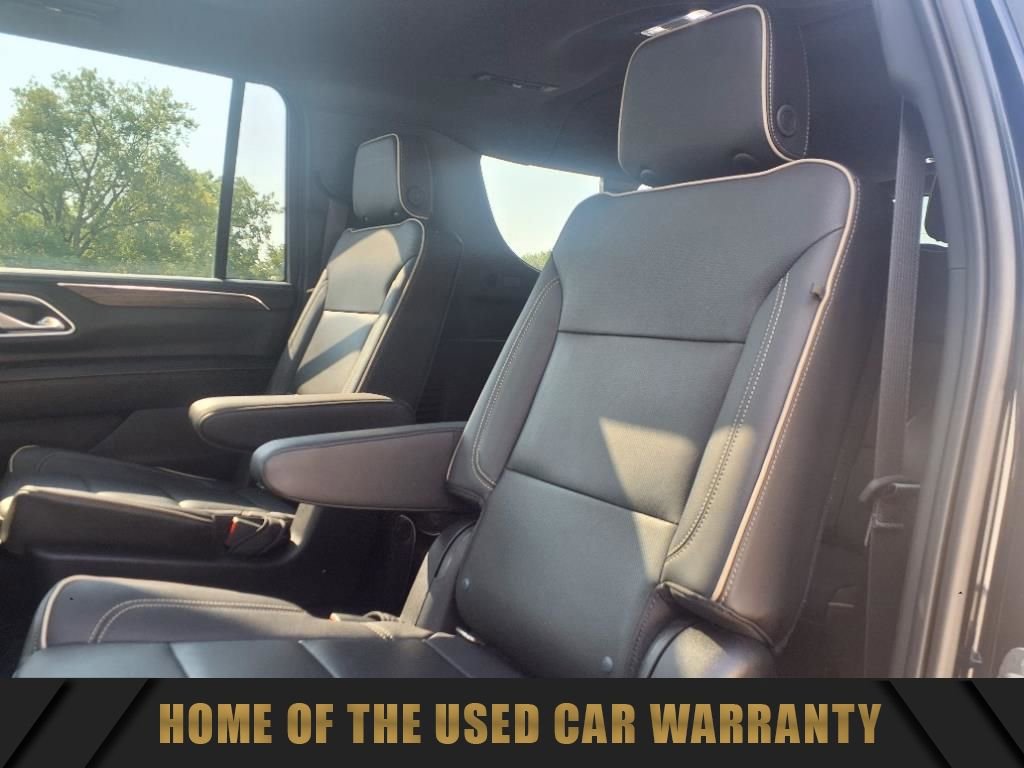 Used 2021 Chevrolet Suburban Premier w/ Premium Package image 13