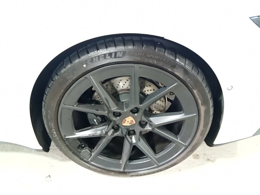 Used 2025 Porsche 911 Carrera RWD image 20