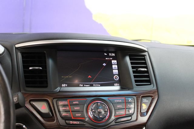 Used 2019 Nissan Pathfinder Platinum AWD/4WD image 17