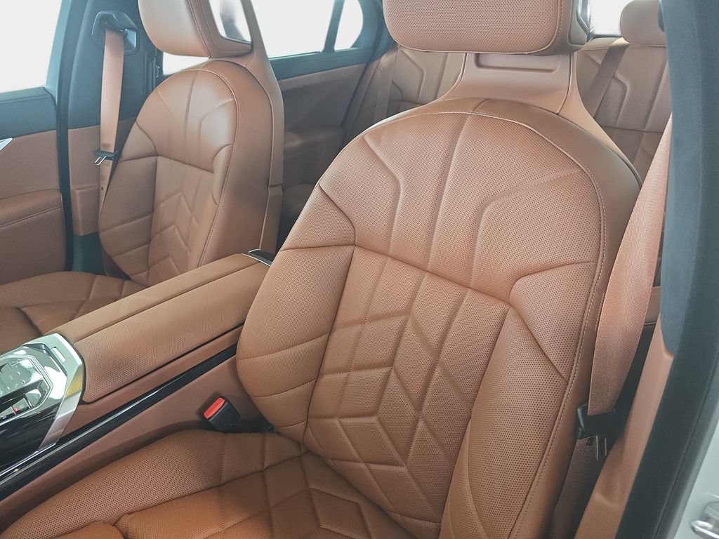 New 2026 BMW 740i w/ Executive Package RWD image 9