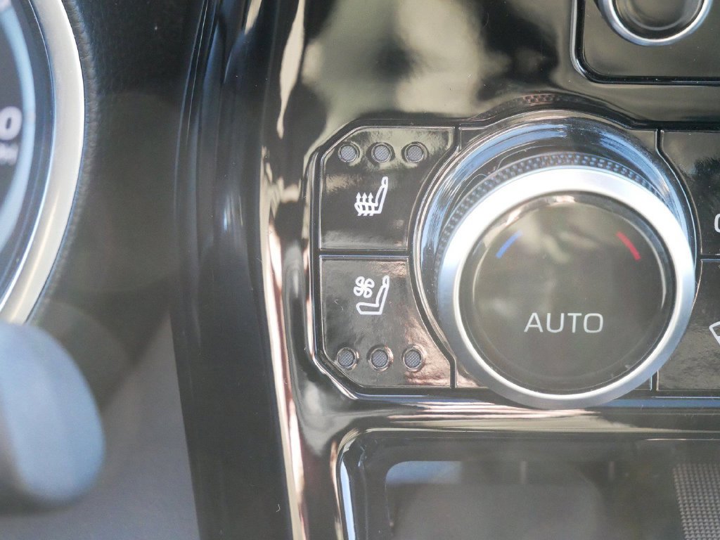 Used 2021 Toyota Highlander Limited AWD/4WD image 23