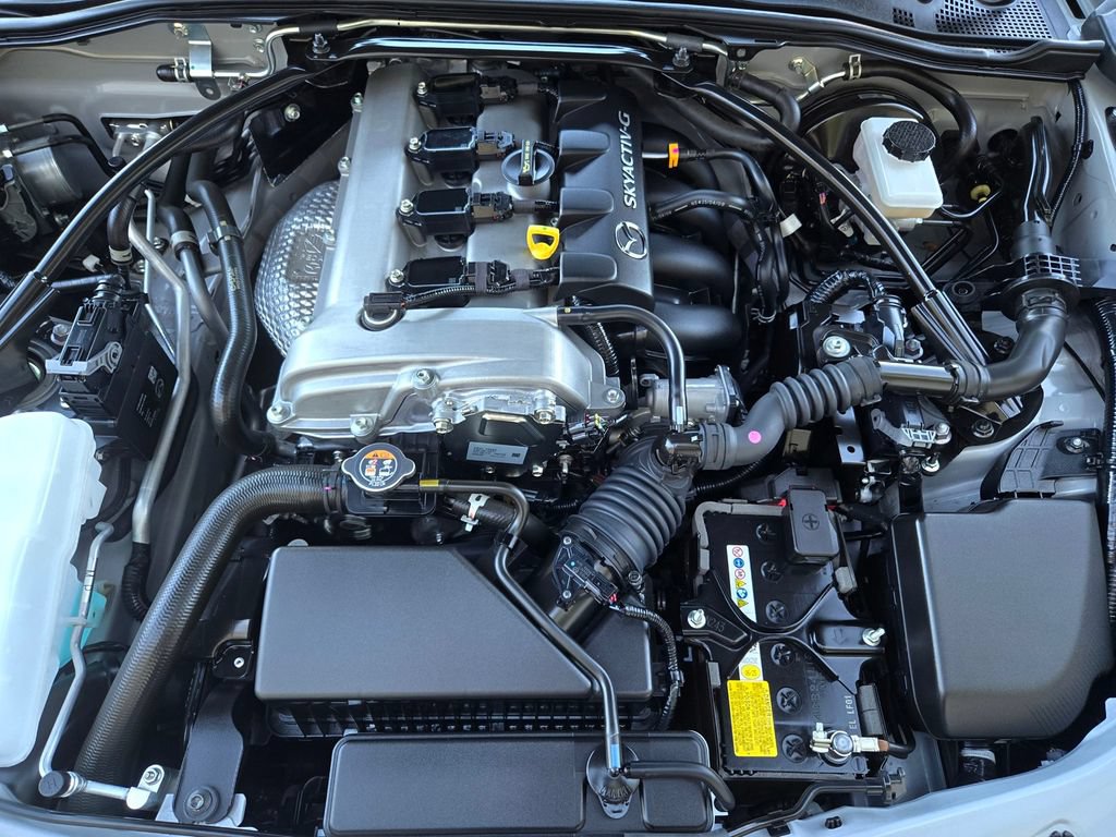 Used 2025 MAZDA MX-5 Miata RF Club RWD image 33
