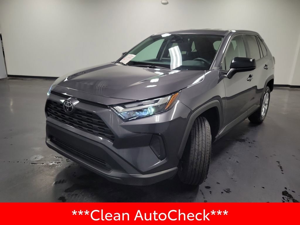 Used 2025 Toyota RAV4 LE image 4