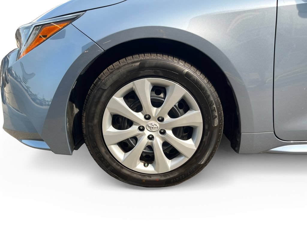 Used 2023 Toyota Corolla LE FWD image 30