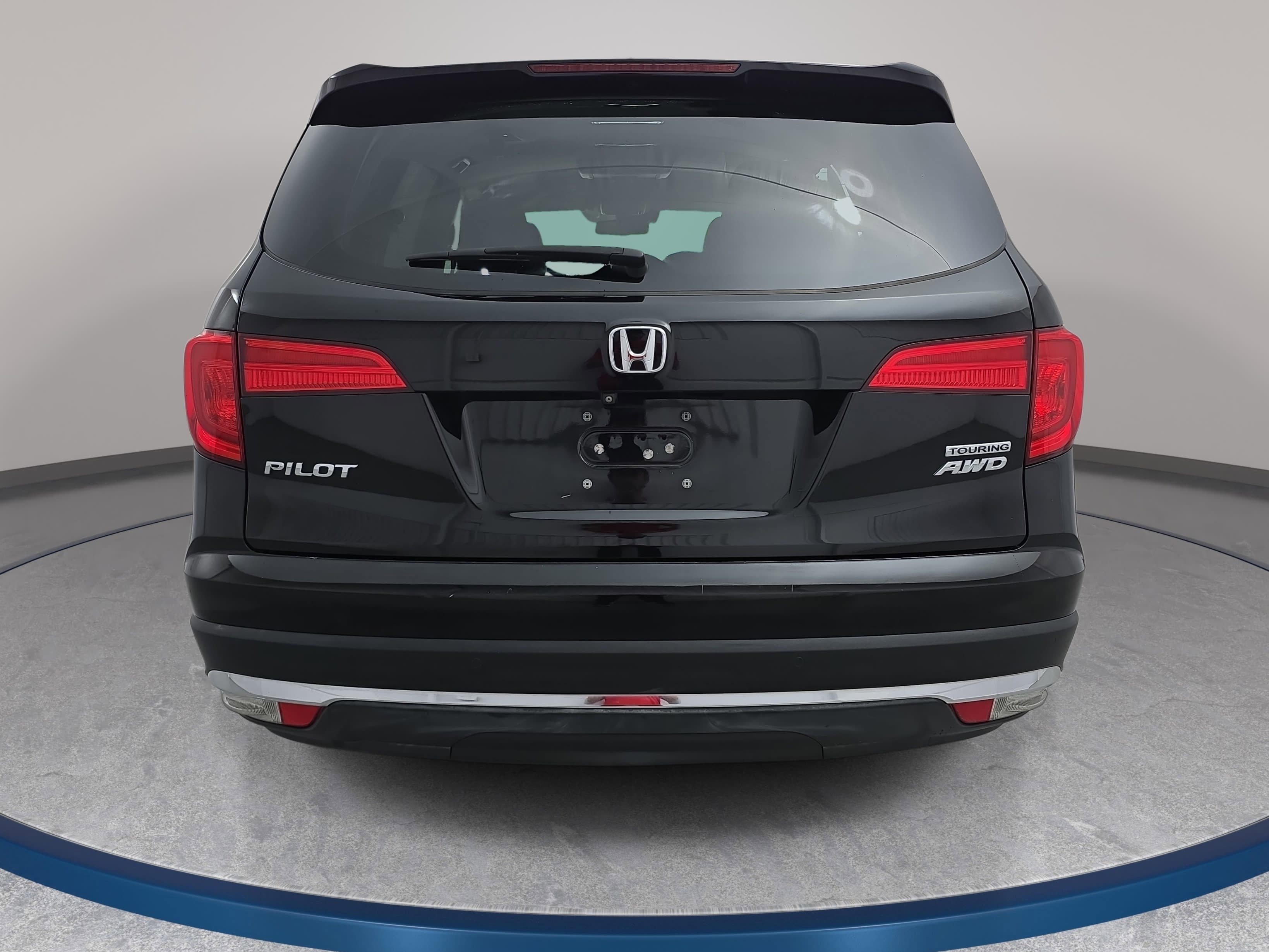 Used 2016 Honda Pilot Touring image 6