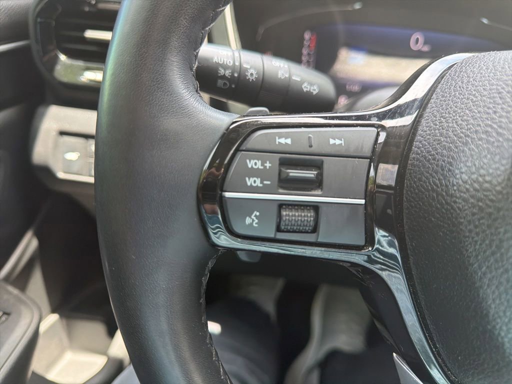 Used 2024 Honda Pilot Elite image 25