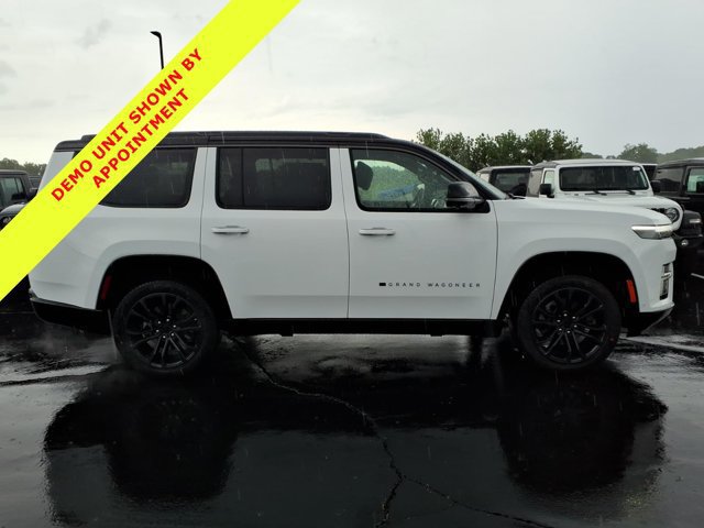 New 2026 Jeep Grand Wagoneer Summit w/ Premium Group III AWD/4WD image 18