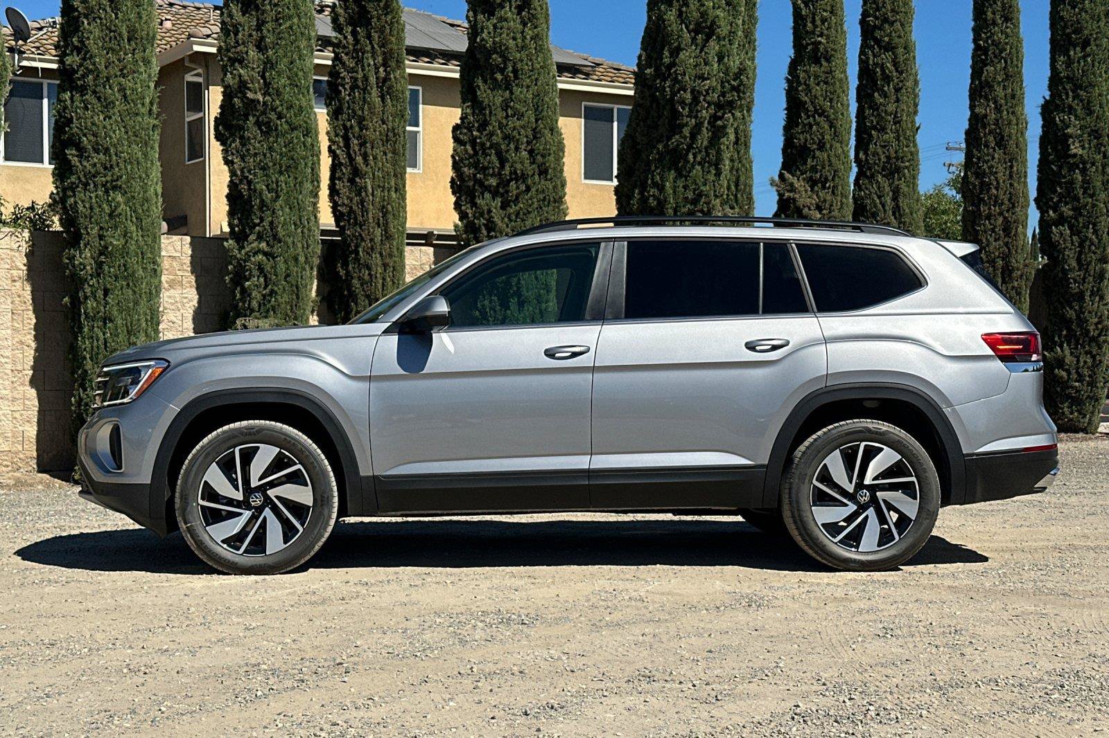 New 2026 Volkswagen Atlas SE FWD image 6
