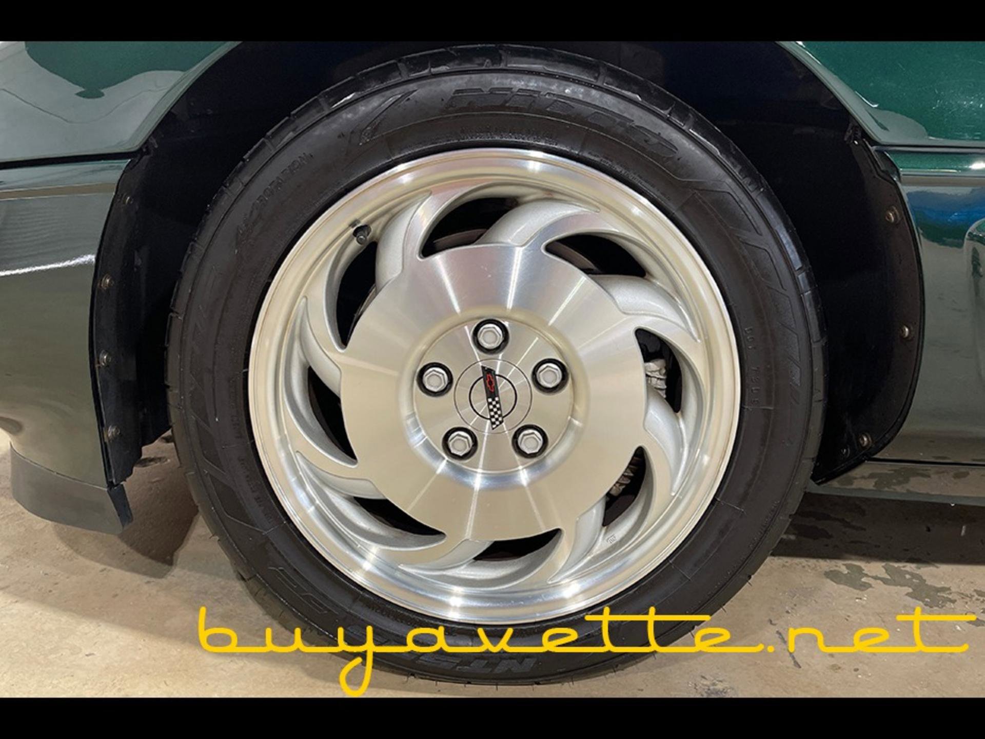 Used 1996 Chevrolet Corvette Coupe image 8