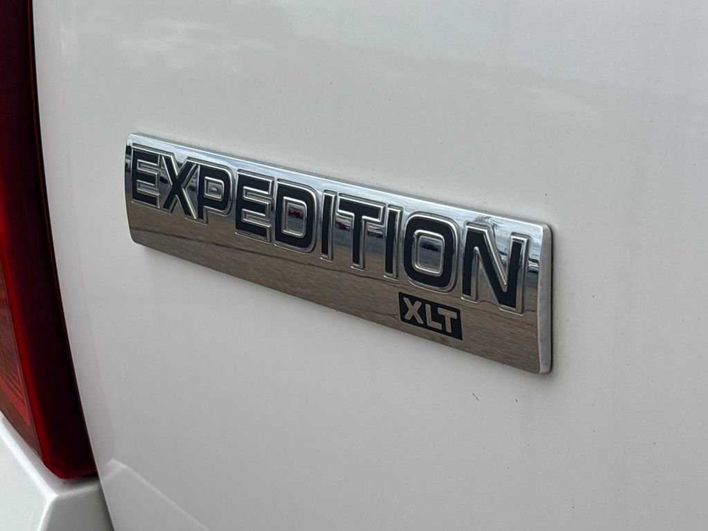 Used 2014 Ford Expedition XLT w/ Equipment Group 202A RWD image 35