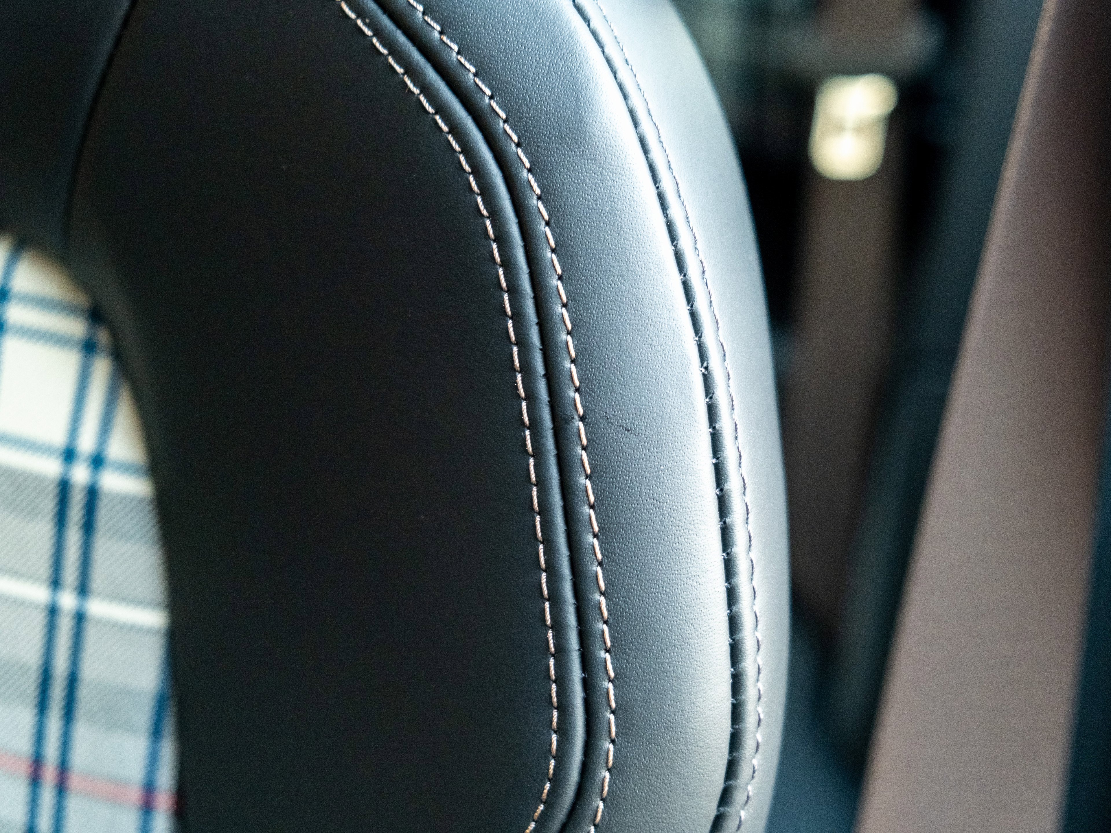 Certified 2025 Porsche 911 Turbo image 28