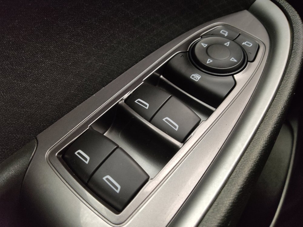 Used 2021 Chevrolet Malibu LS FWD image 27